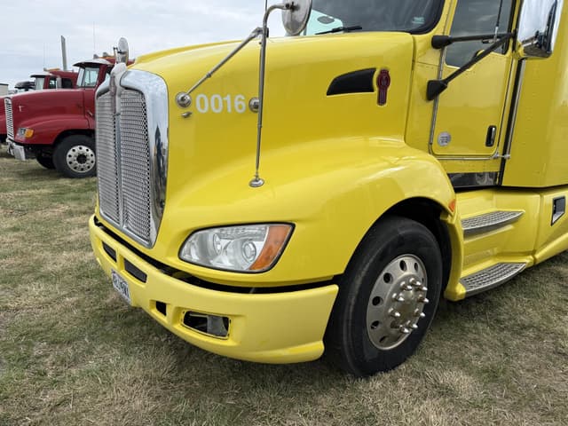 Image of Kenworth T660 equipment image 1