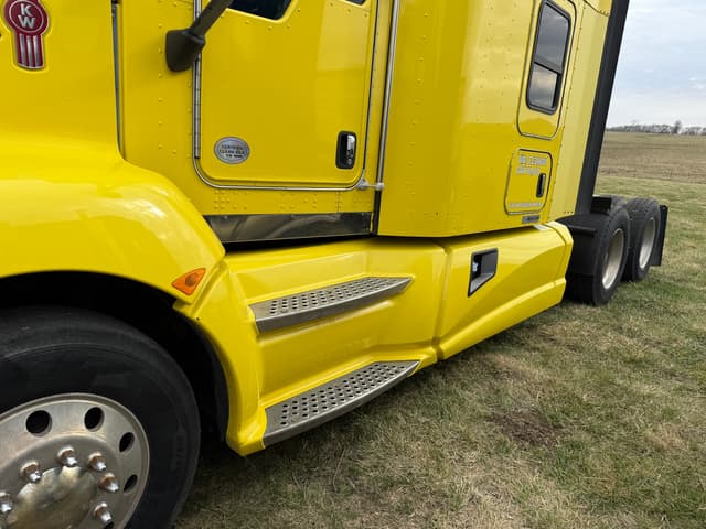 Image of Kenworth T660 equipment image 4