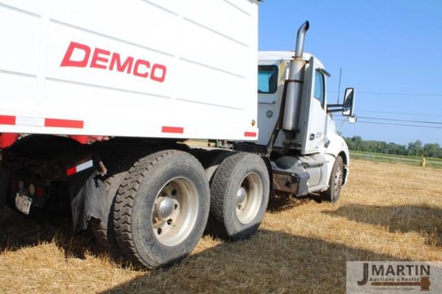Image of Kenworth T680 equipment image 2