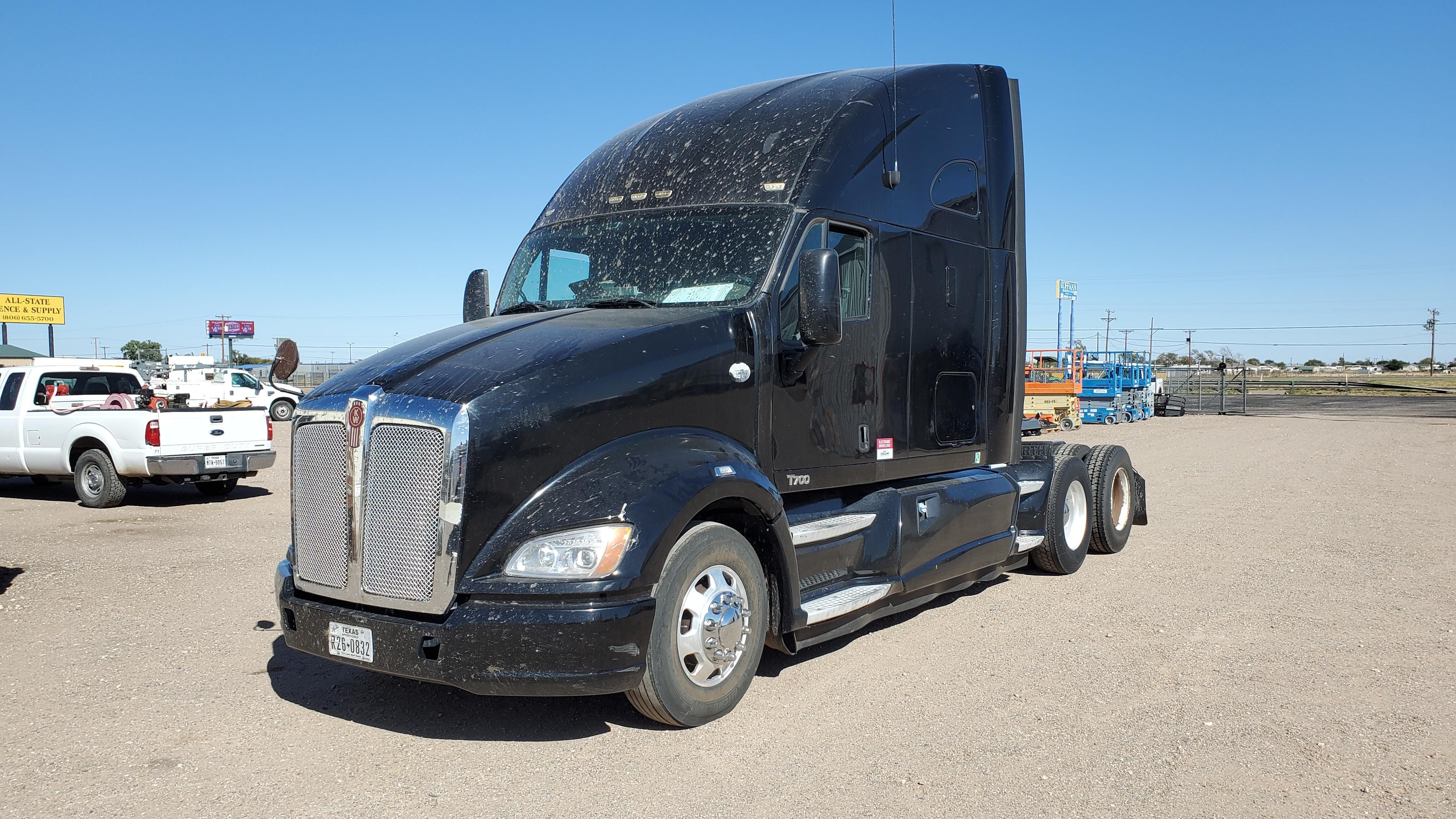 Main image Kenworth T700