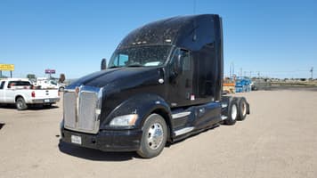 Main image Kenworth T700
