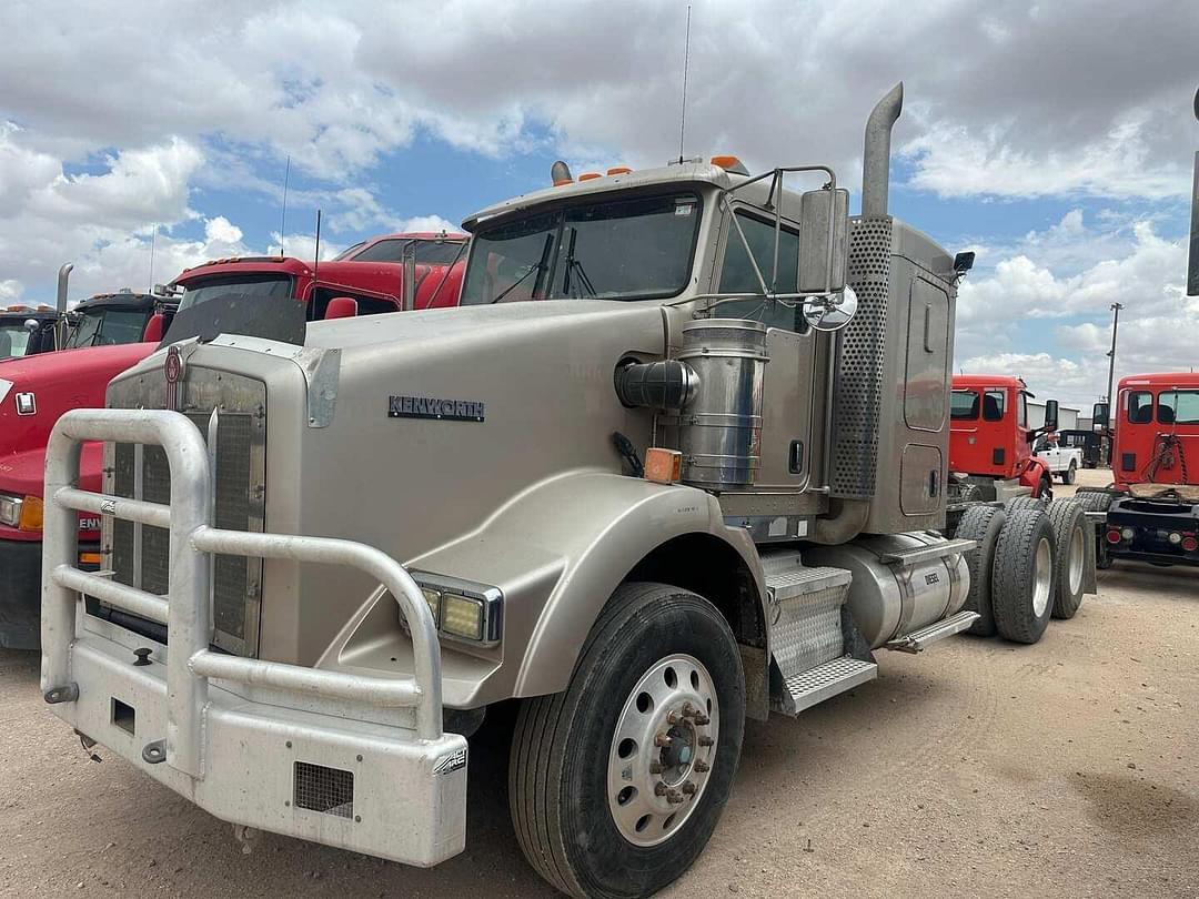 Image of Kenworth T800 Primary image