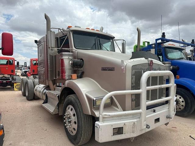 Image of Kenworth T800 equipment image 1