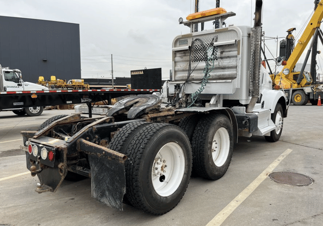 Image of Kenworth T800 equipment image 4