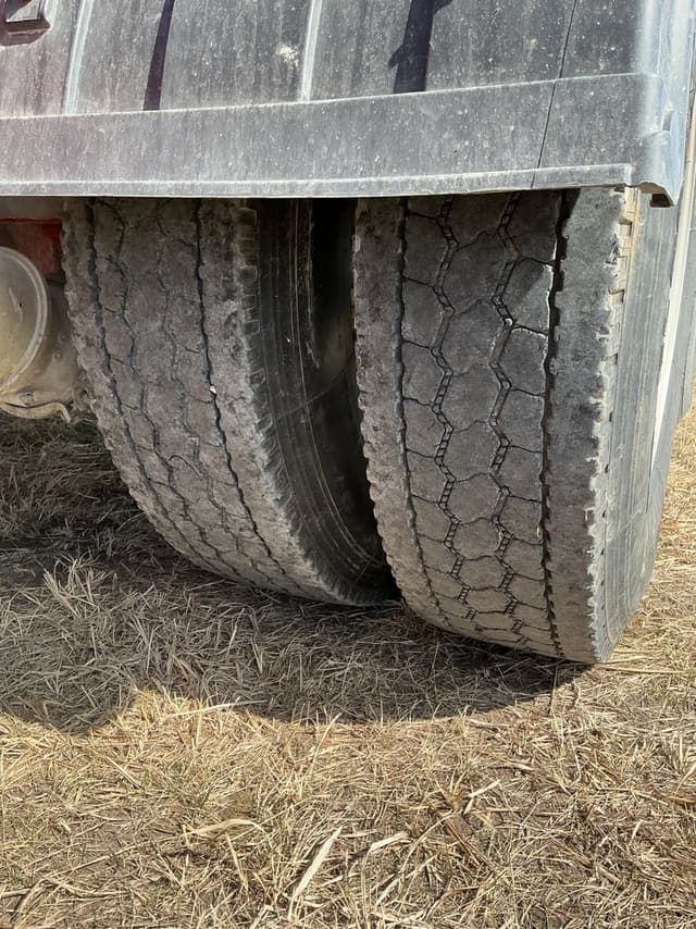 Image of Kenworth T800 equipment image 4