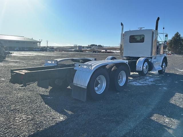 Image of Kenworth T800 equipment image 4