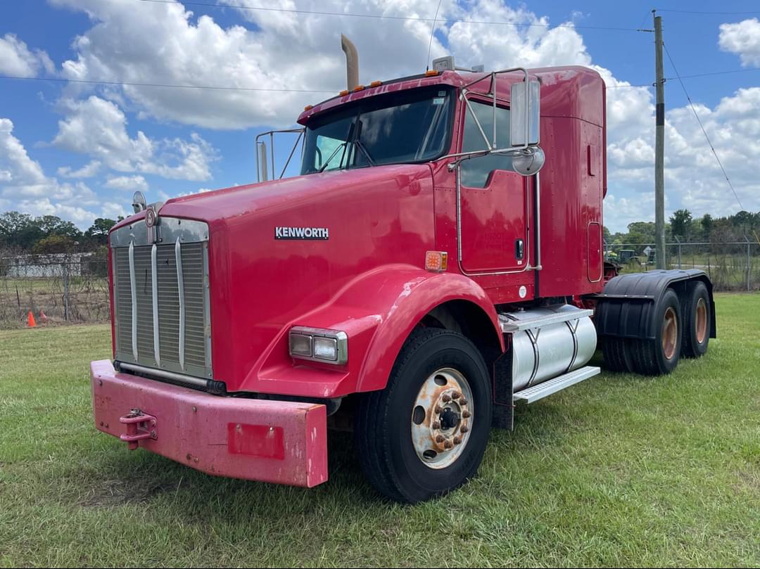 Image of Kenworth T800 Primary image