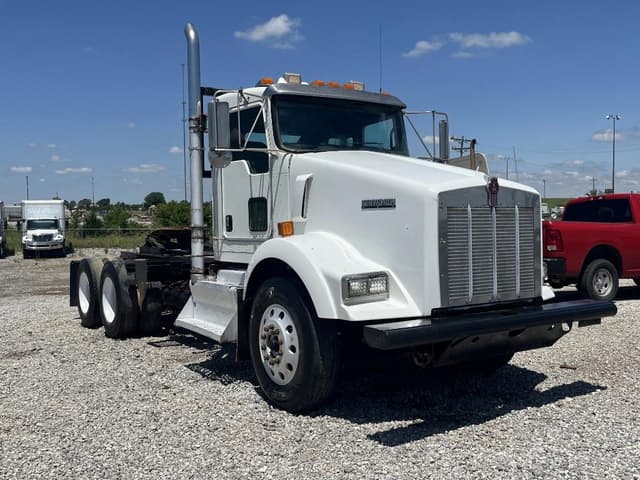Image of Kenworth T800 equipment image 2