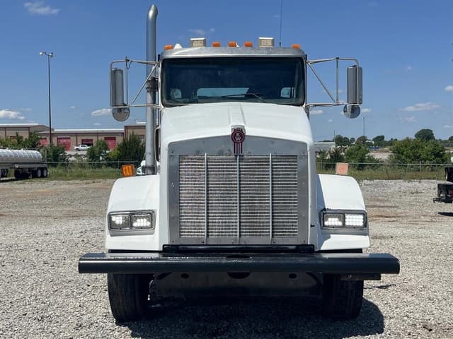 Image of Kenworth T800 equipment image 1