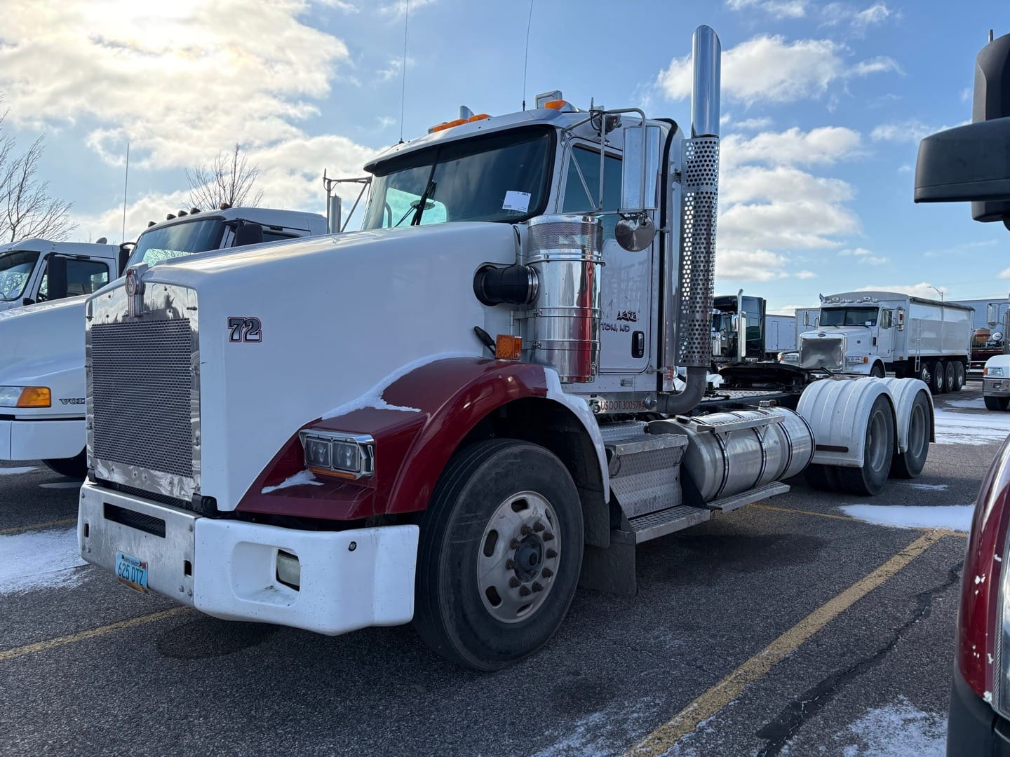 2012 Kenworth T800 Equipment Image0