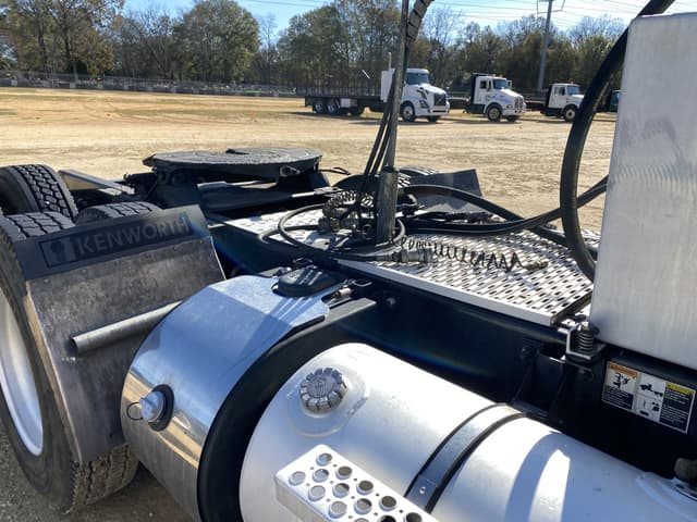 Image of Kenworth T800 equipment image 4