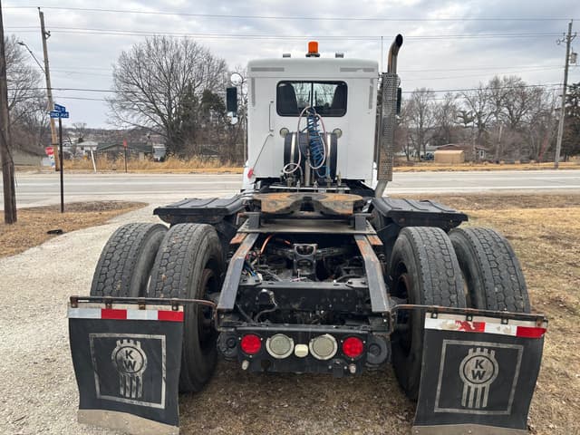 Image of Kenworth T800 equipment image 2