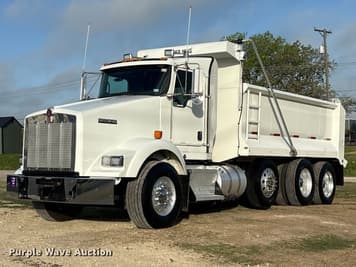 Main image Kenworth T800