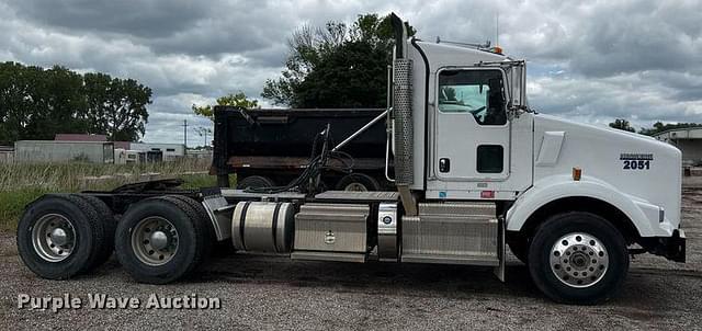Image of Kenworth T800 equipment image 3