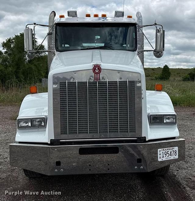Image of Kenworth T800 equipment image 1