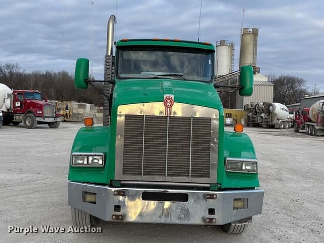 Image of Kenworth T800 equipment image 1
