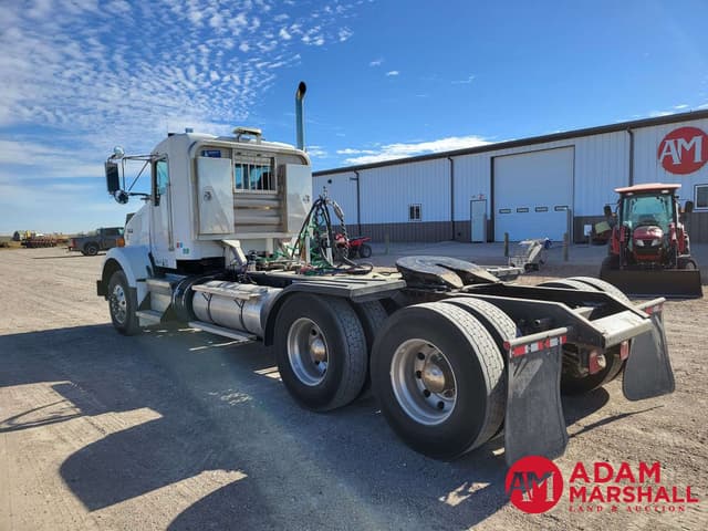 Image of Kenworth T800 equipment image 3