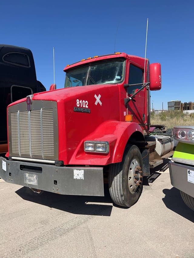 Image of Kenworth T800 equipment image 2