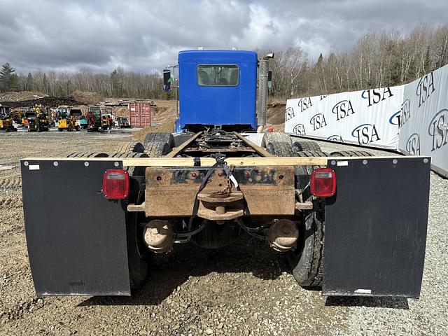 Image of Kenworth T800 equipment image 3
