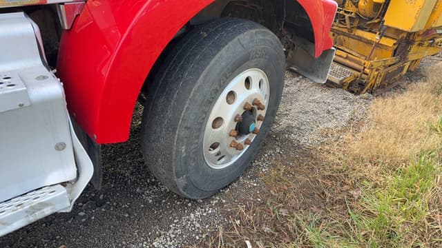 Image of Kenworth T800 equipment image 3