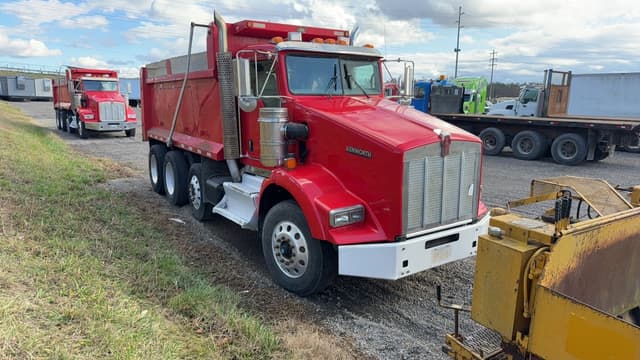Image of Kenworth T800 equipment image 1