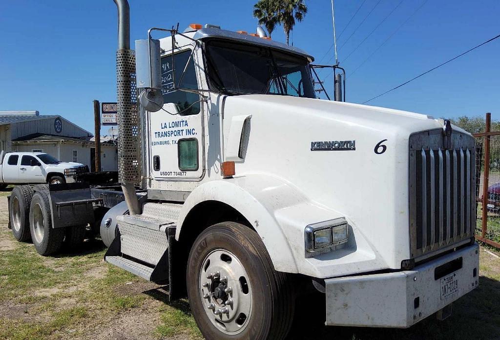 Image of Kenworth T800 Primary image