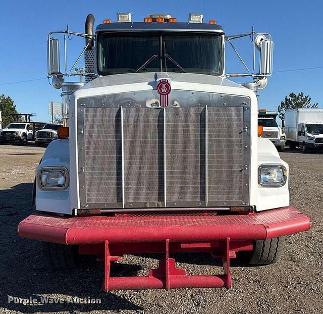 Image of Kenworth T800 equipment image 1