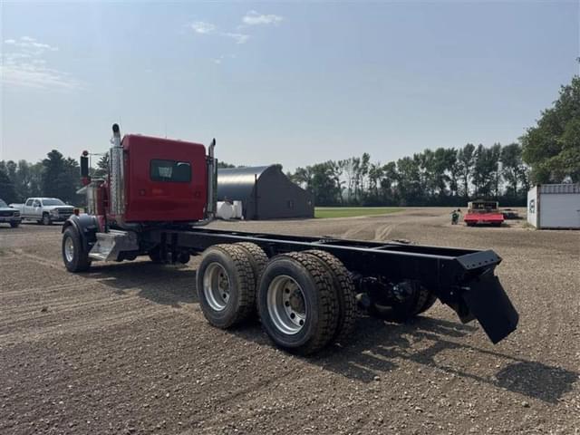 Image of Kenworth W900 equipment image 4