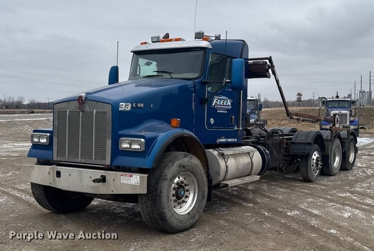 2012 Kenworth W900 Equipment Image0