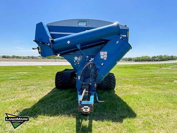 Image of Kinze 1050 equipment image 1