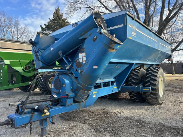 Image of Kinze 1050 equipment image 4