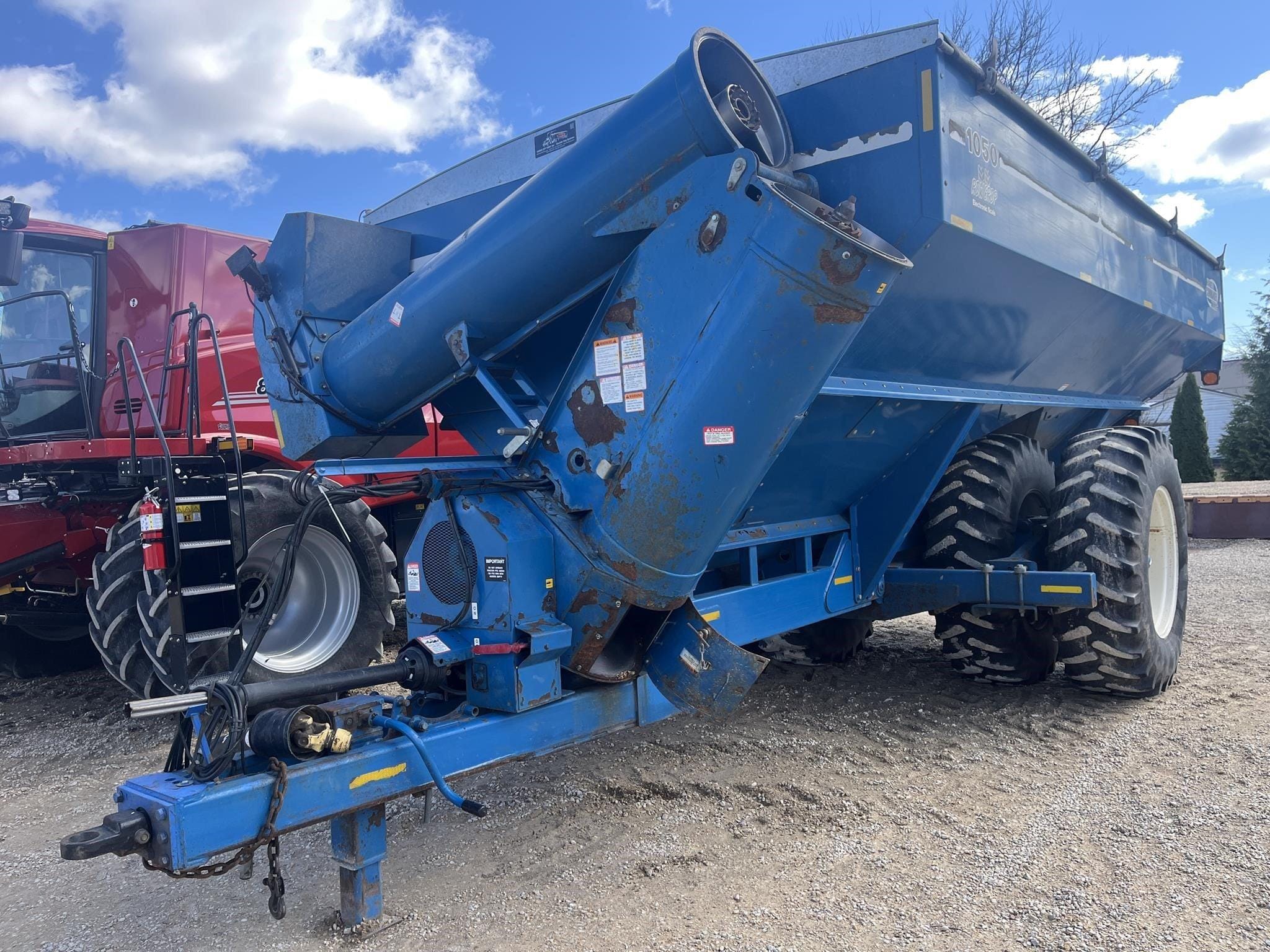 2012 Kinze 1050 Equipment Image0