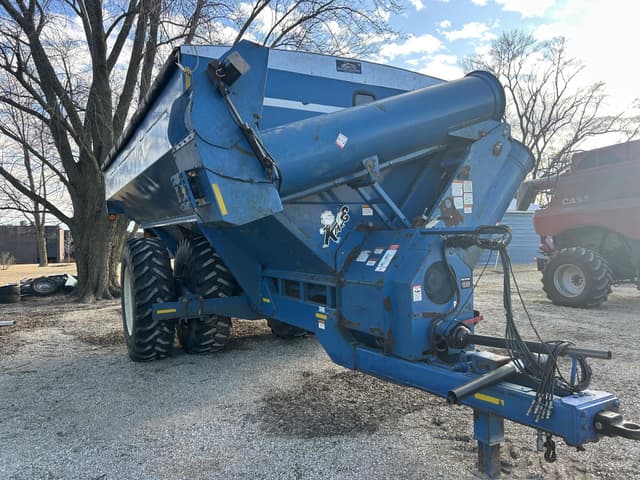 Image of Kinze 1050 equipment image 3