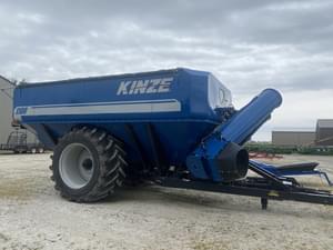 2012 Kinze 1100 Image
