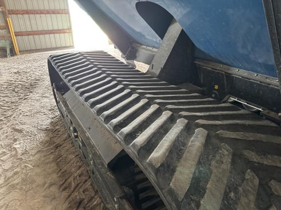 Image of Kinze 1100 equipment image 4