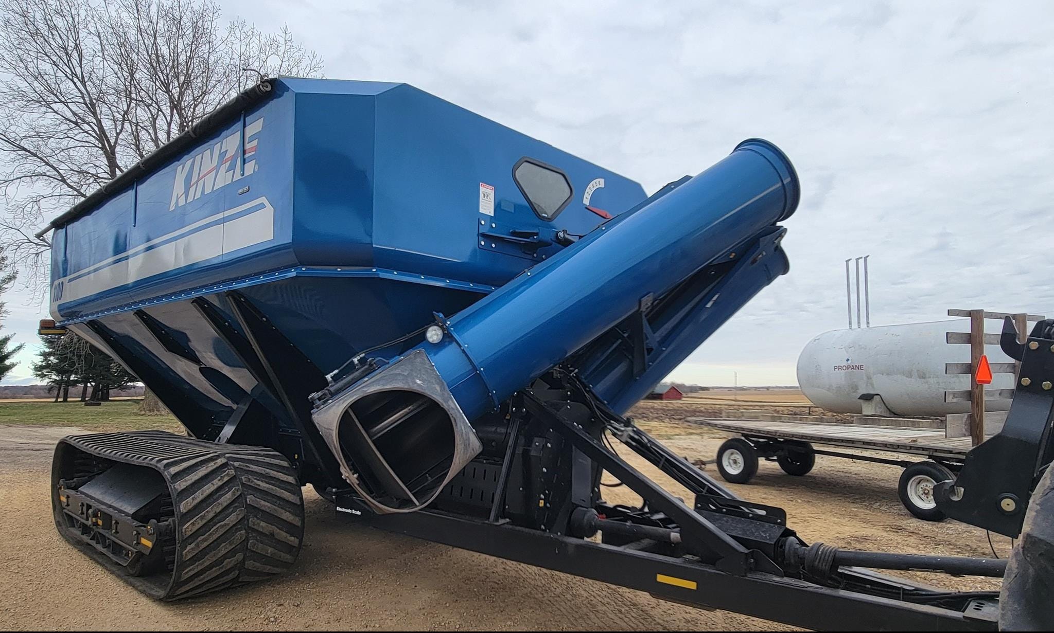 2012 Kinze 1100 Image