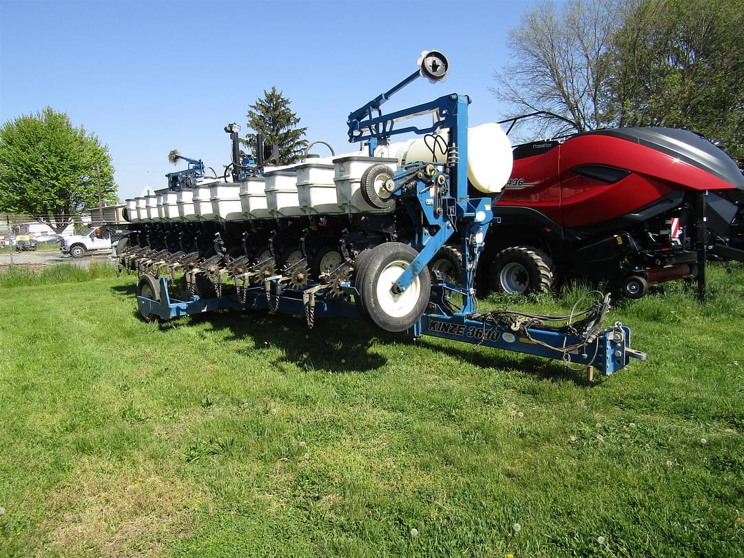 Image of Kinze 3600 Primary image