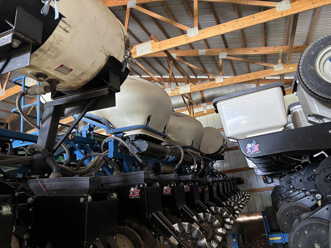 Image of Kinze 3600 Primary image