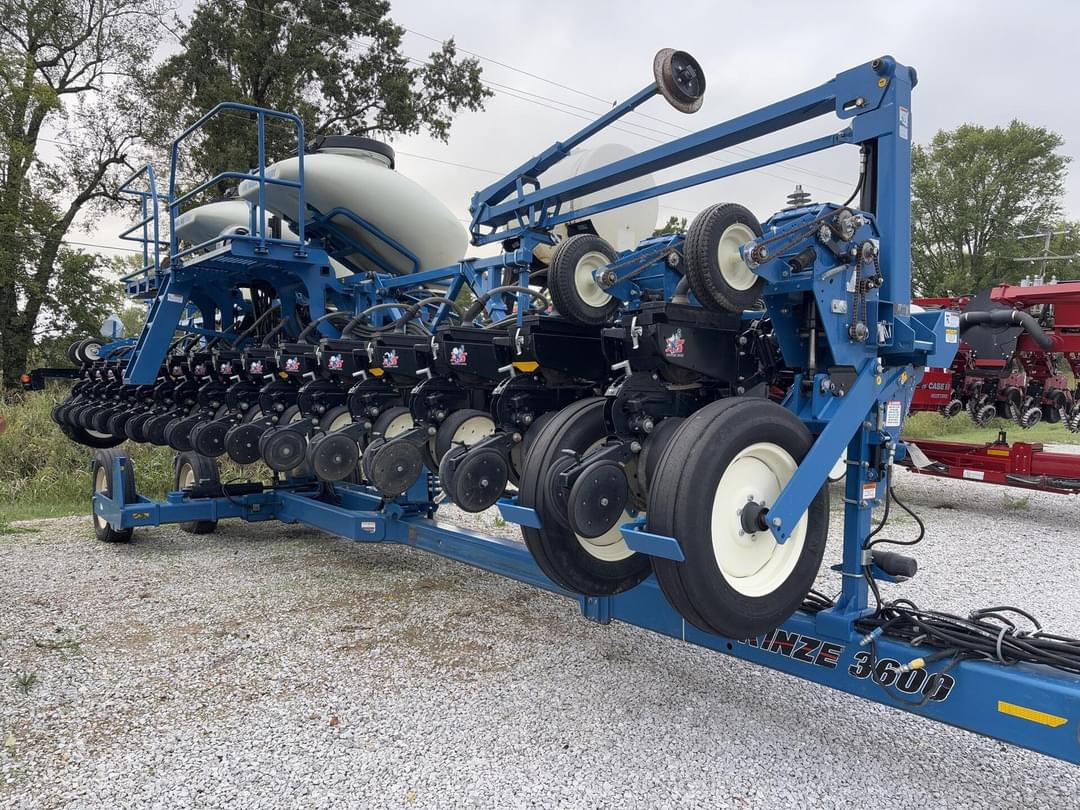 Image of Kinze 3600 Primary image