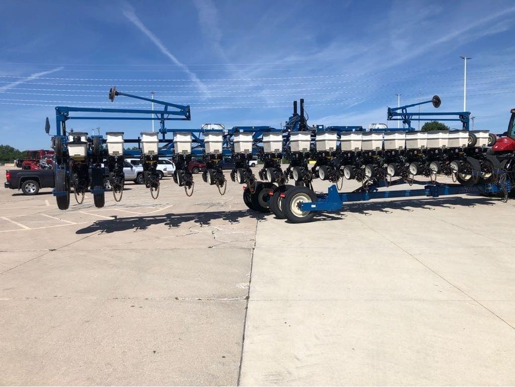 Image of Kinze 3600 Primary image