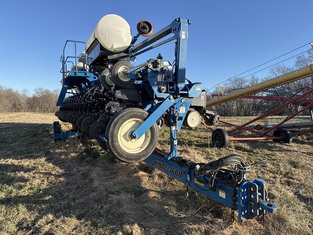 Image of Kinze 3600 Primary image