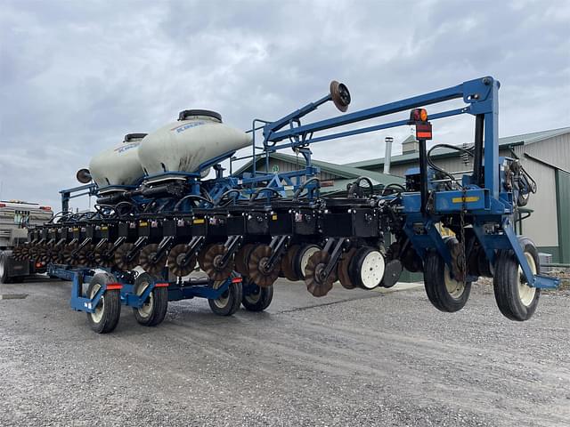 Image of Kinze 3600ASD equipment image 1