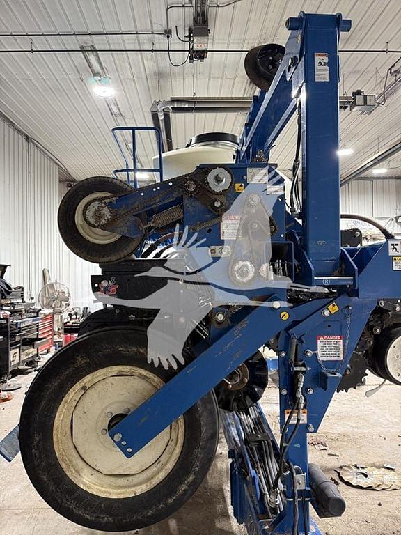 Image of Kinze 3600ASD equipment image 1