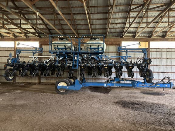 Image of Kinze 3600ASD equipment image 1