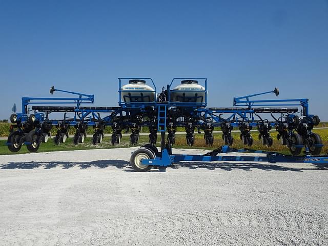 Image of Kinze 3600ASD equipment image 3