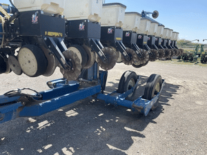 2012 Kinze 3660 Image