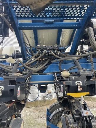 Image of Kinze 3660 equipment image 3