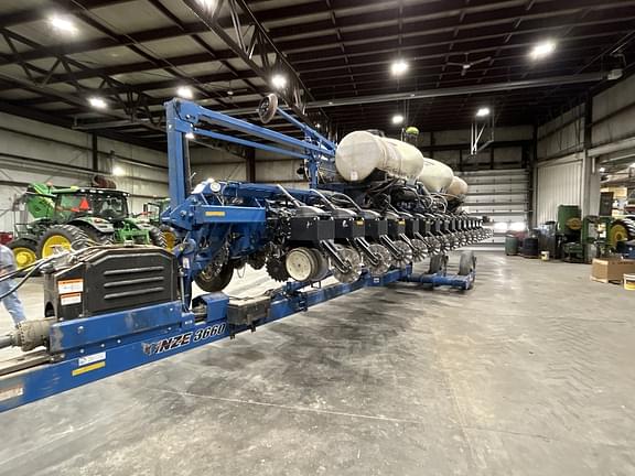 Image of Kinze 3660 Primary image