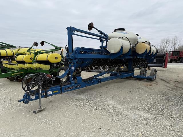 Image of Kinze 3660ASD equipment image 1