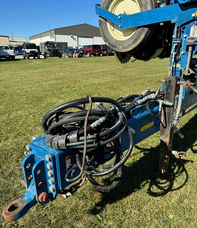 Image of Kinze 3660ASD equipment image 1